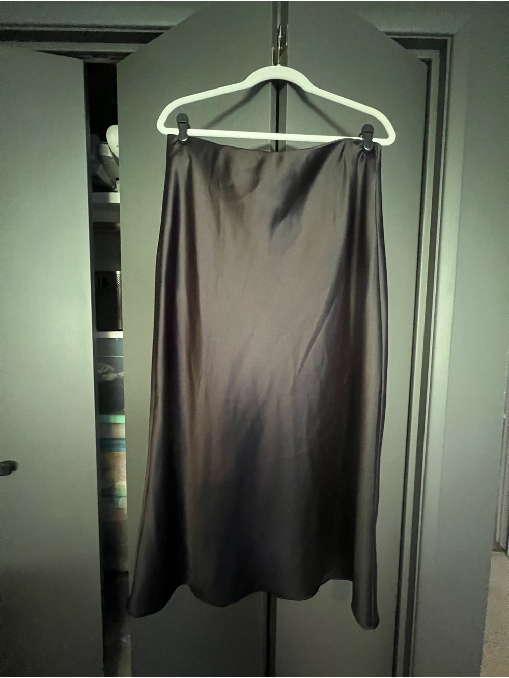 Zara Slip Skirt in Black. Size XL. Polyester.